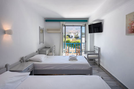 Camera quadrupla dell'hotel Aegeon a Paros